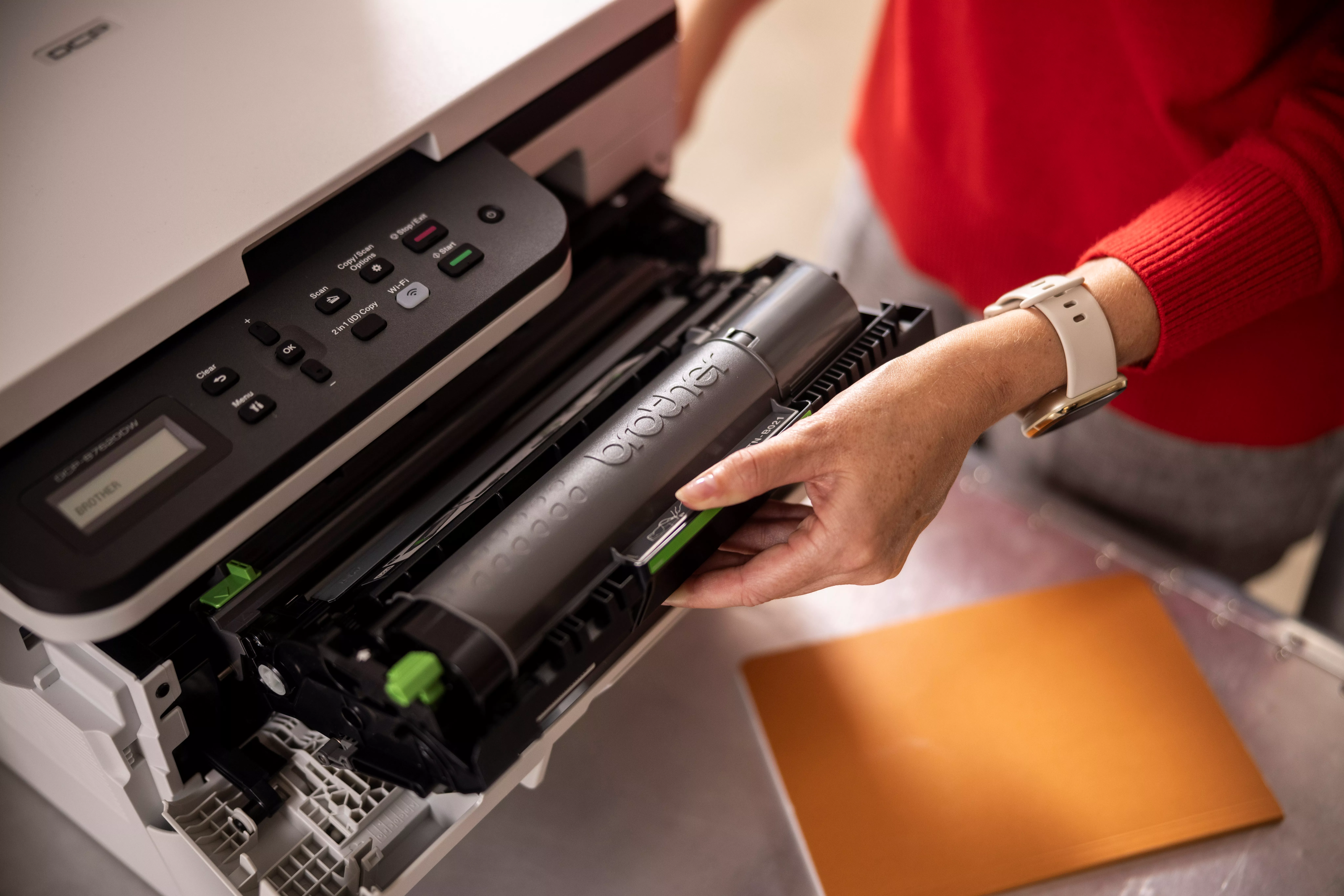 Có thể tự thay mực in Brother tại nhà không?