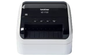 Anh văn phòng sử dụng máy in nhãn